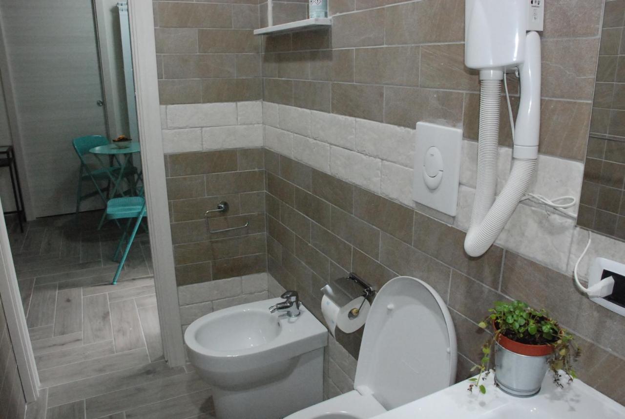 Metro Duomo B&B ナポリ エクステリア 写真
